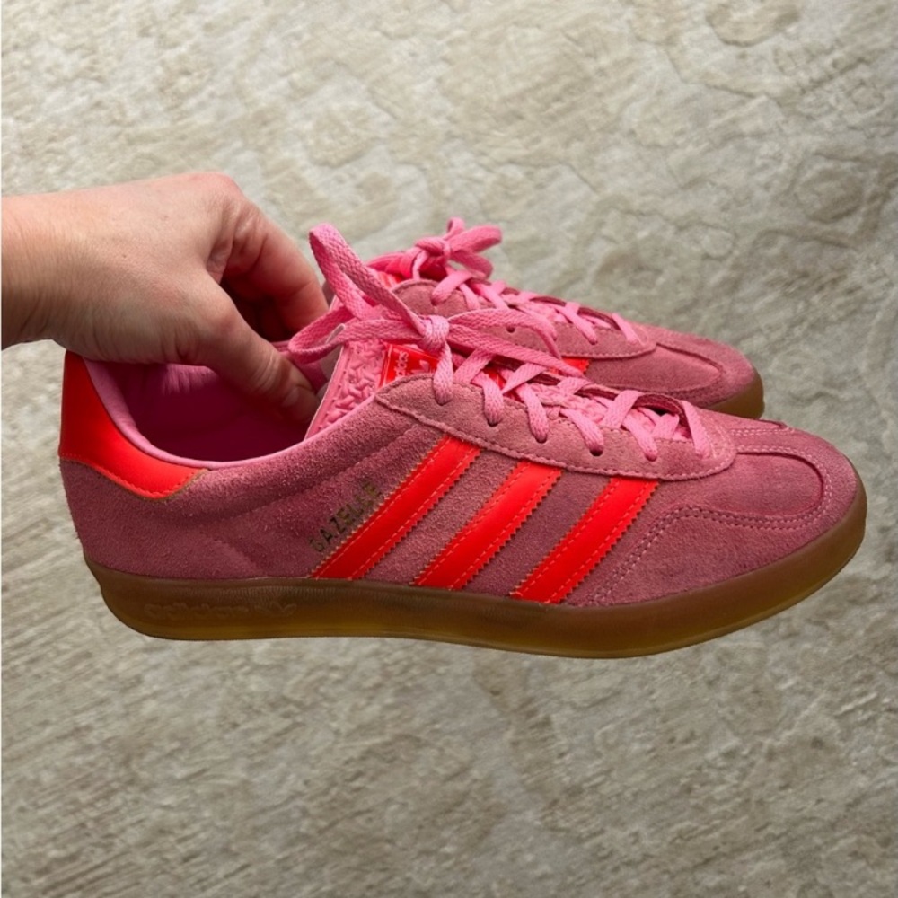 adidas Womens Gazelle Indoor Vintage Retro Sneaker Suede Beam Pink/Solar Red/Gum - Picture 3 of 7